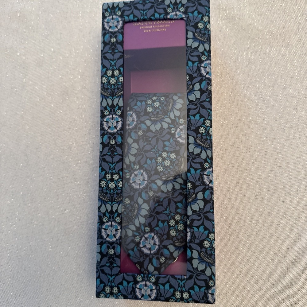 Gianni Feraud Liberty Men Neck Tie & Cuff Link Set New In Box